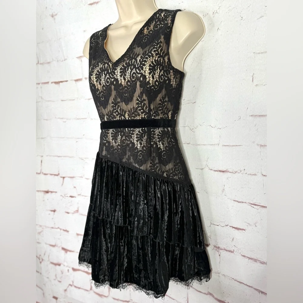 NEW ANTHROPOLOGIE FOXIEDOX Aurora S Black Lace & Velvet Ruffle Dress Size Small - Picture 12 of 15